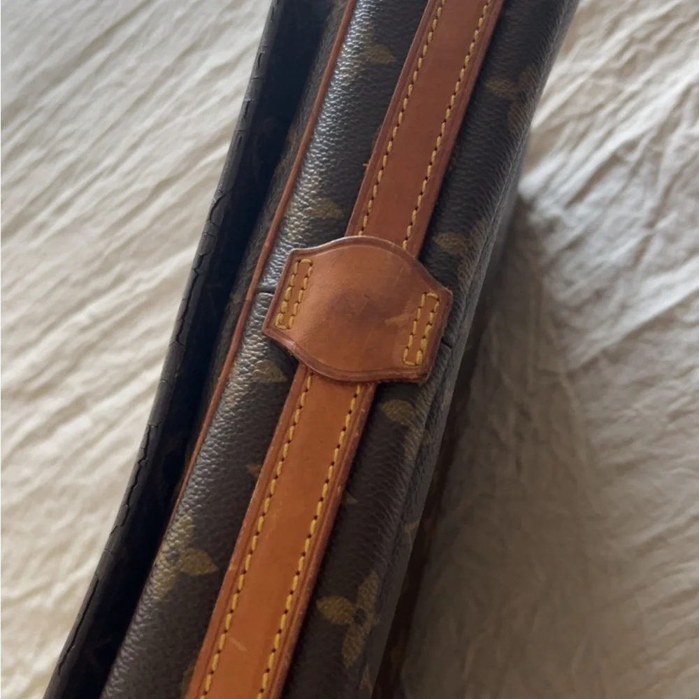 Louis Vuitton Saint Germain 27 Monogram Brown Crossbody Bag - Picture 3 of 12